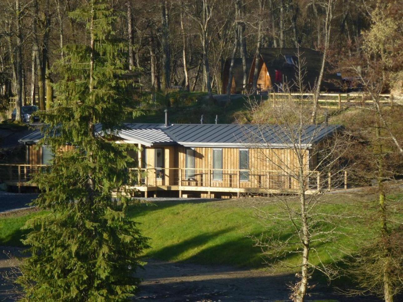 Loch Tay Highland Lodges And Glamping Park Morenish Exterior foto